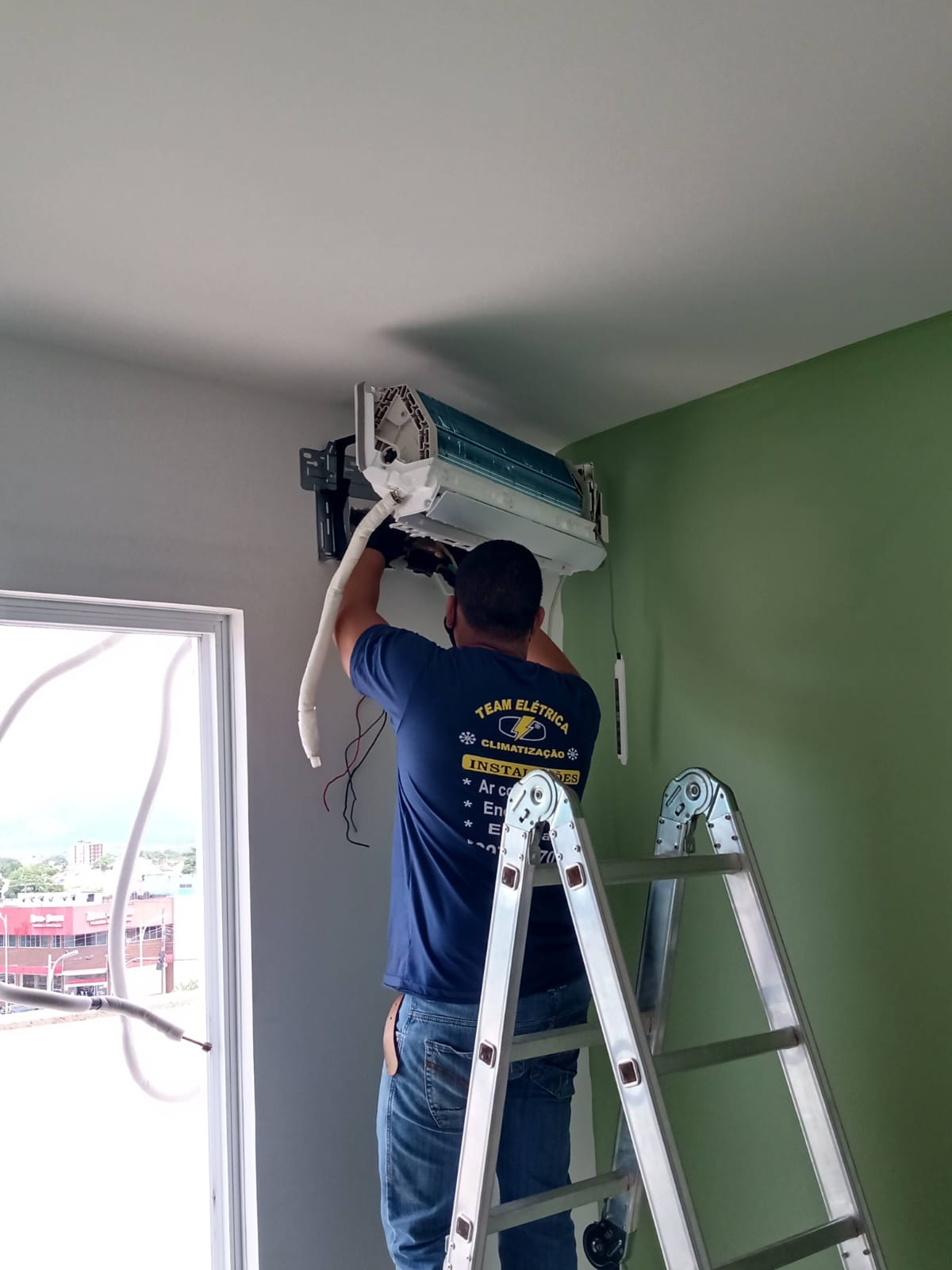 Instalação de Ar-Condicionado 1